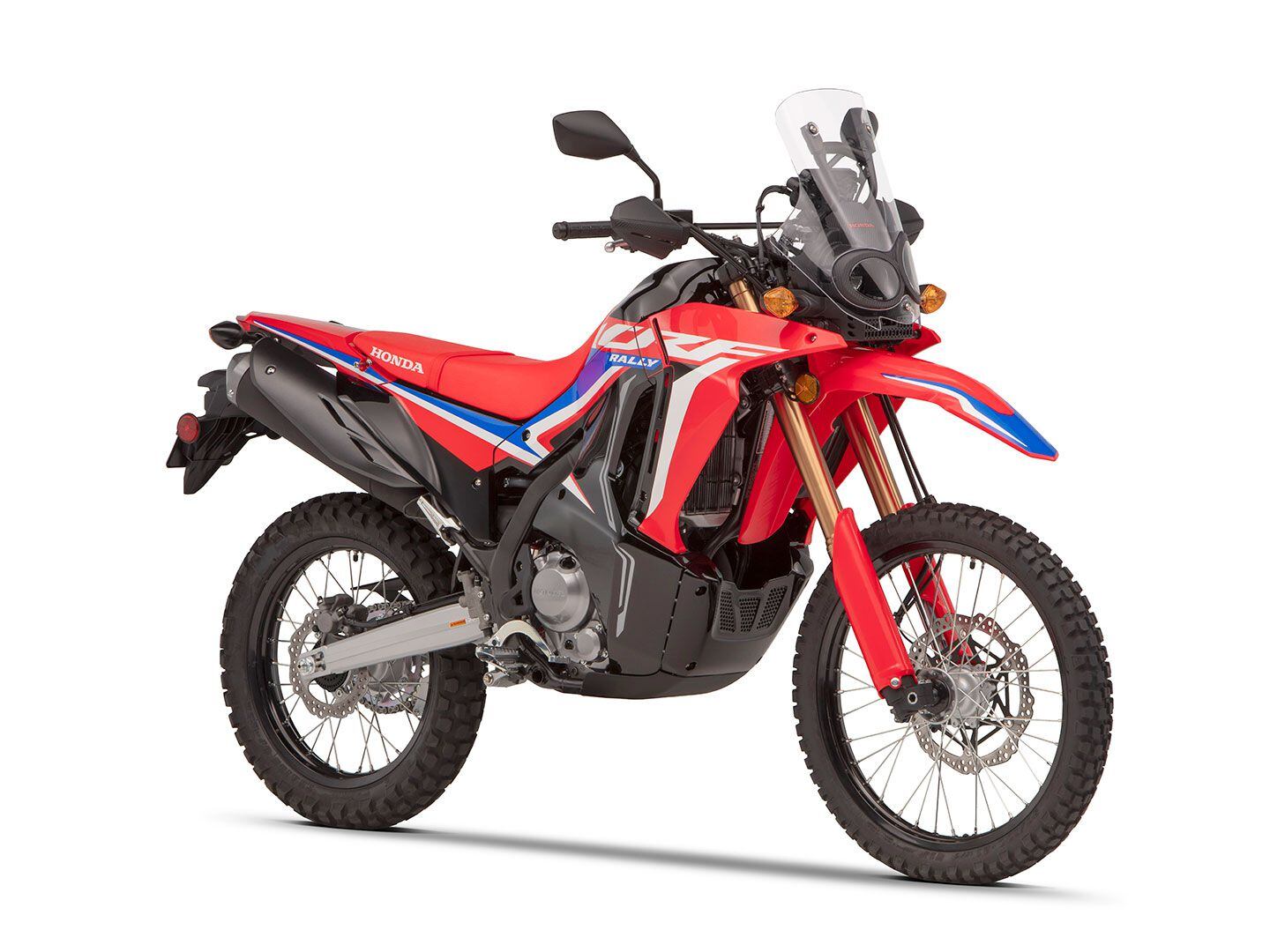 The same 286cc mill, steel frame, and Showa suspension that’s equipped on the CRF300L is also seen on the CRF300L Rally, but the bodywork and windscreen are primary differences.