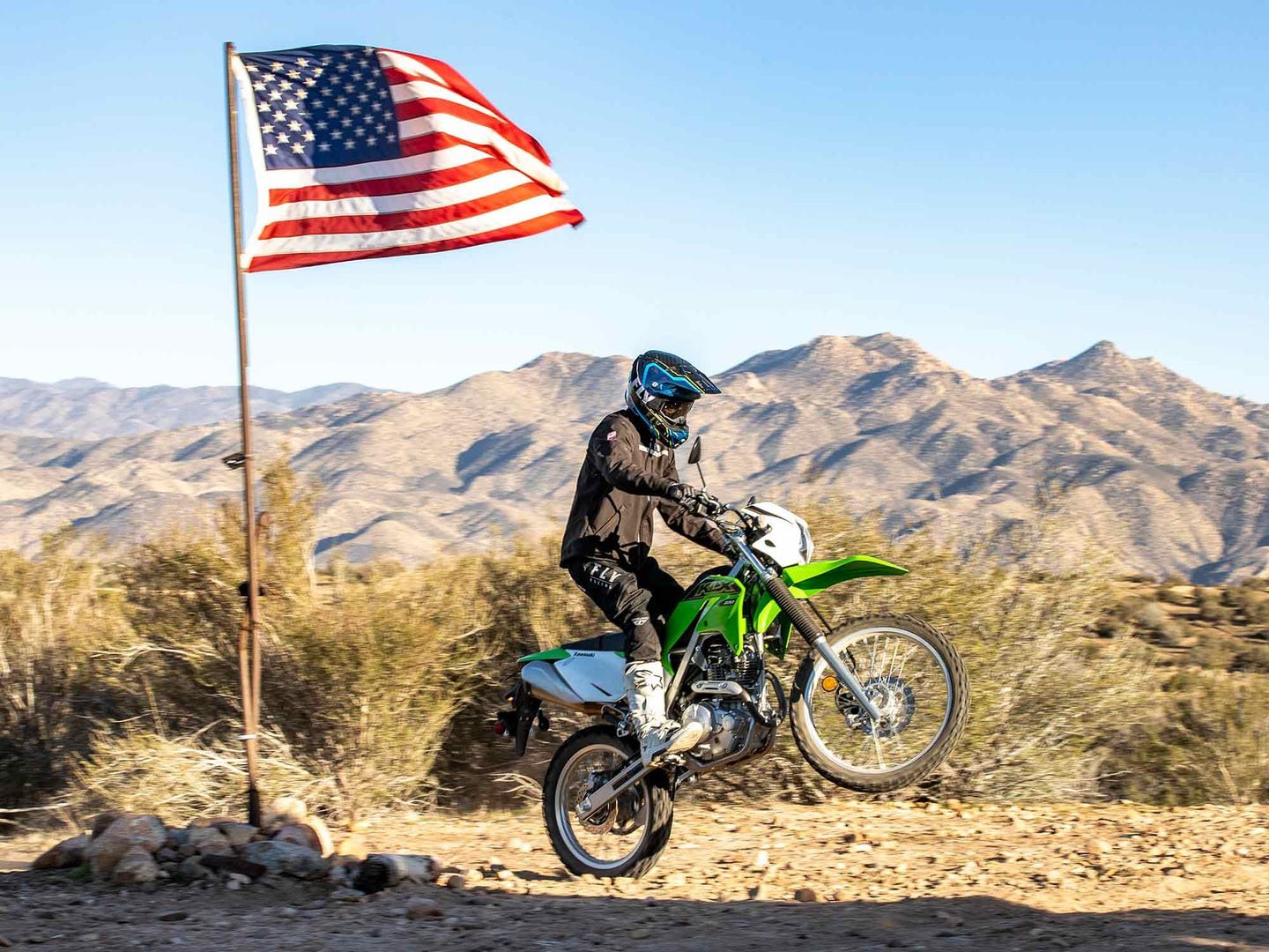 ハーヴィーメイス　　 フェザー12KgfTOP 【M size•S size】 2021 Kawasaki KLX230R Test | Dirt Rider
