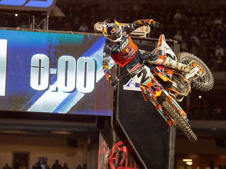 2019 Anaheim 2 Supercross 450 Class Photo Finish Dirt Rider