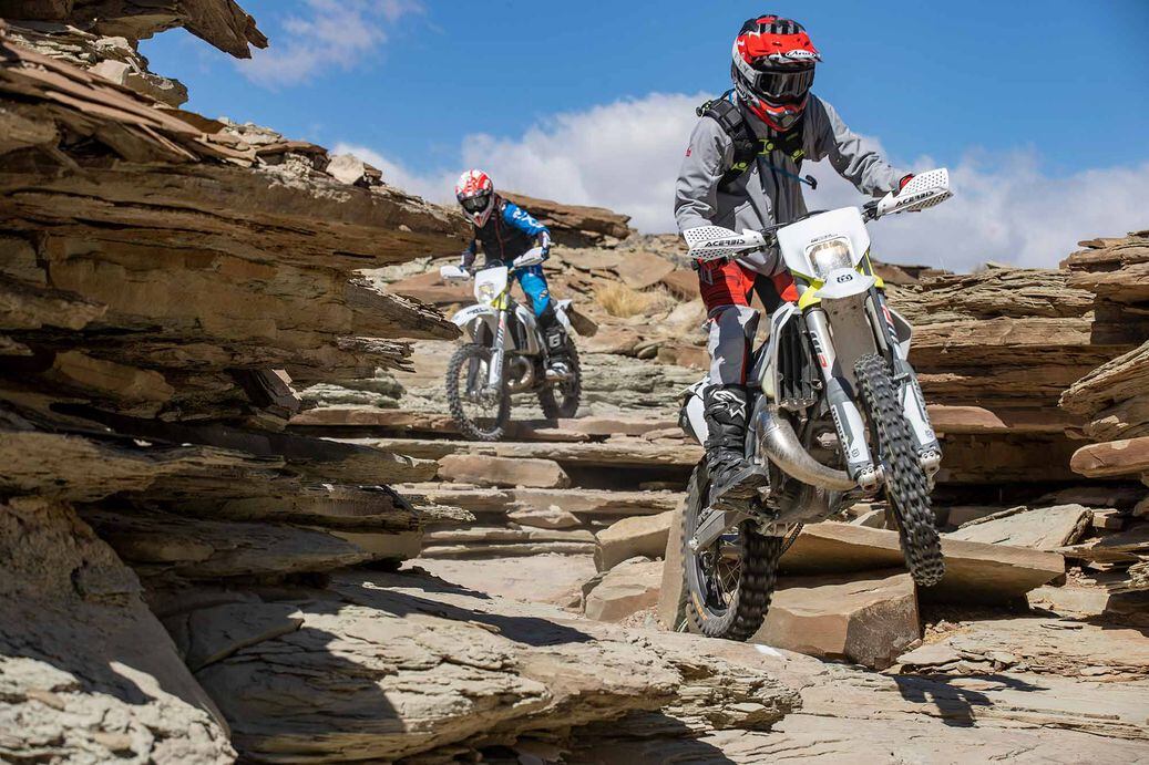 Two Stroke Enduro vs. Four Stroke Cross Country Comparison Test