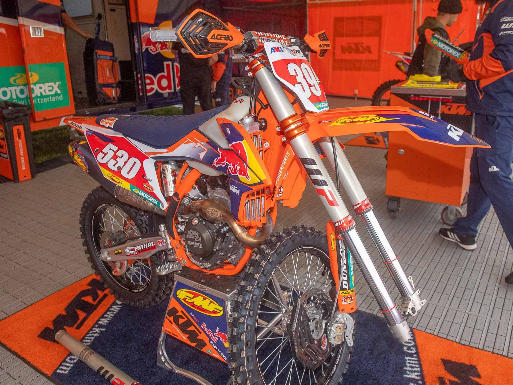 Pro Wrenching Tip—How To Set Fork Height on a Dirt Bike