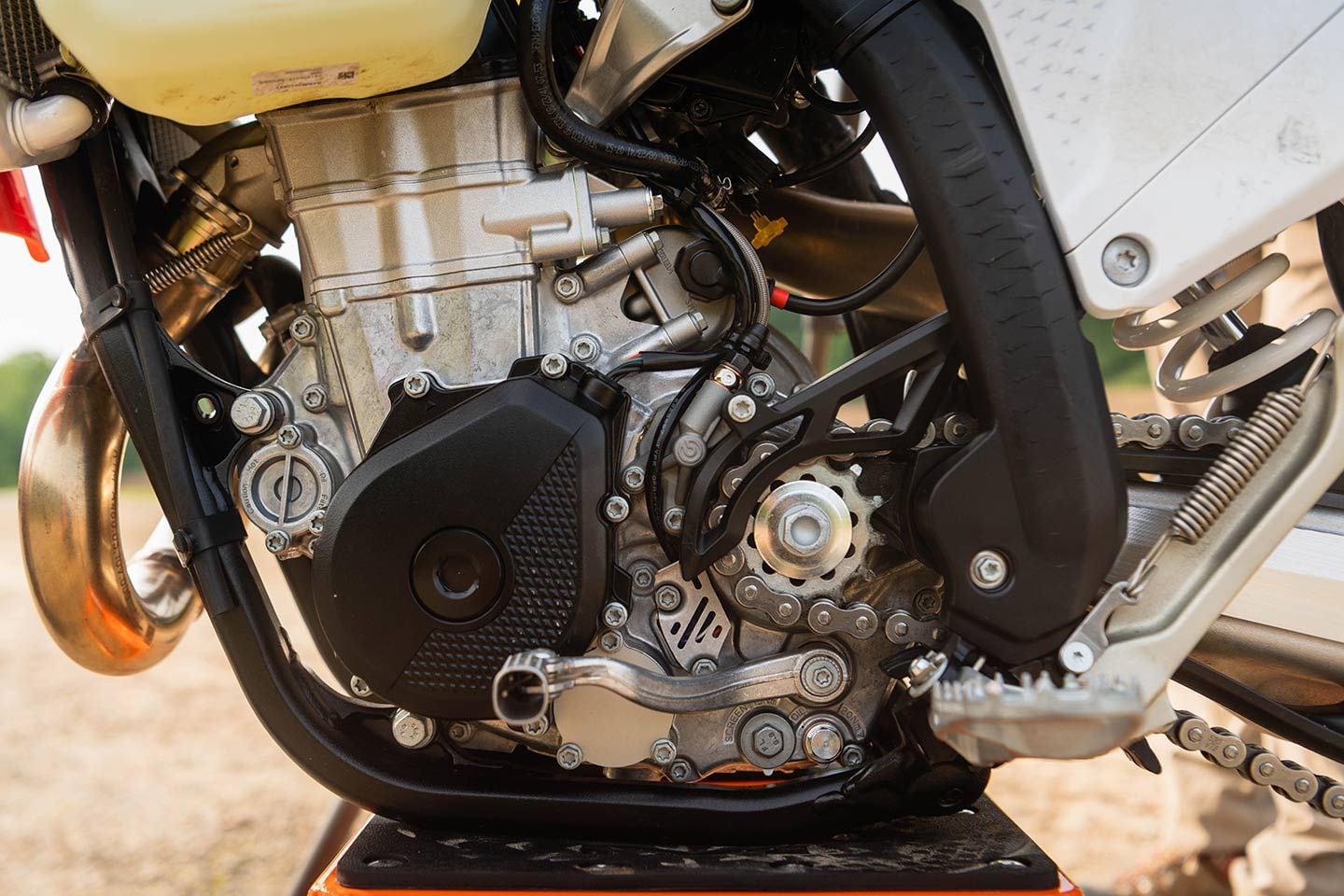 The engine is now tilted two degrees back, and the front sprocket location has been lowered by 3mm.