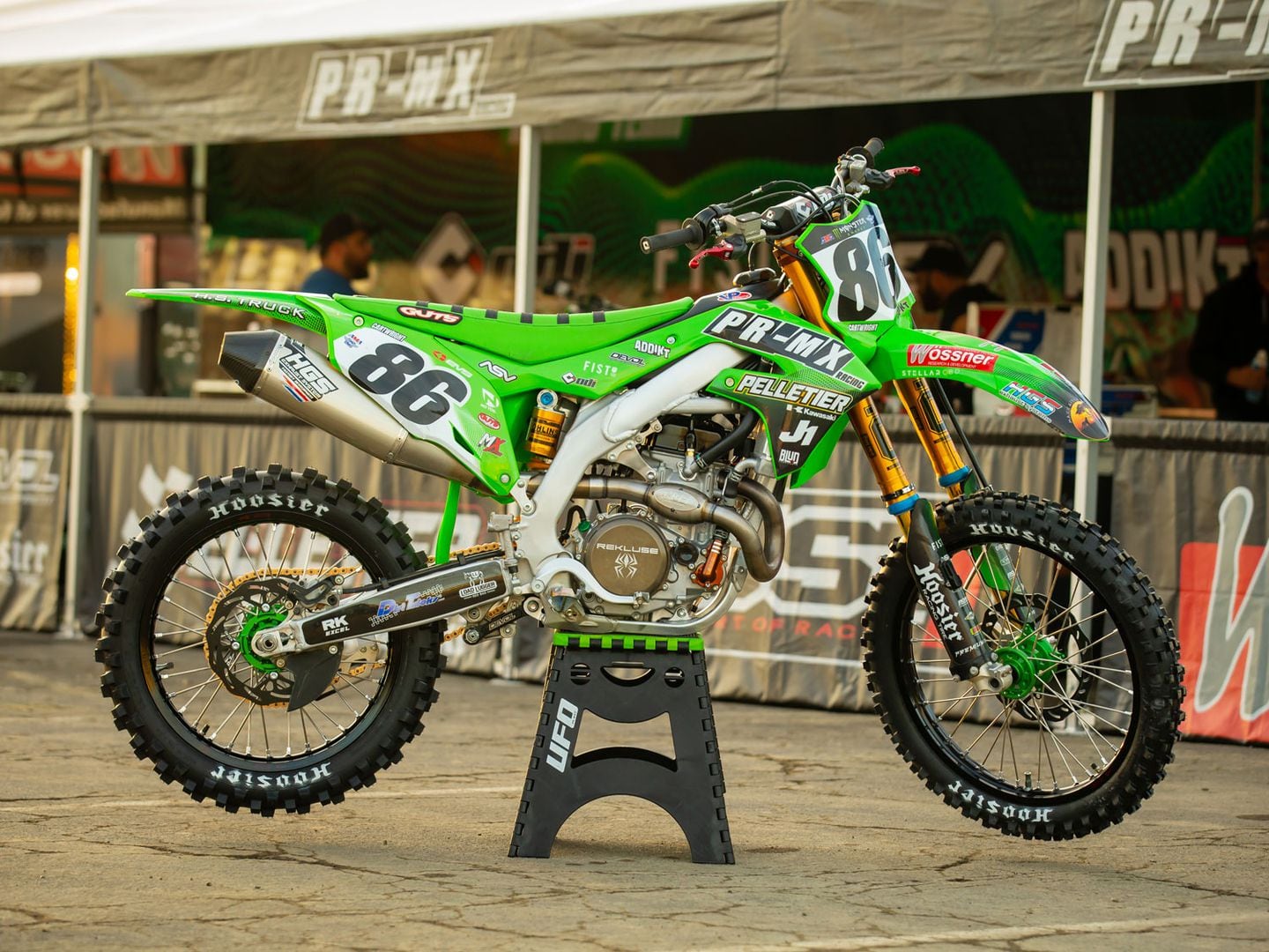 Kawasaki kx450f в лесу