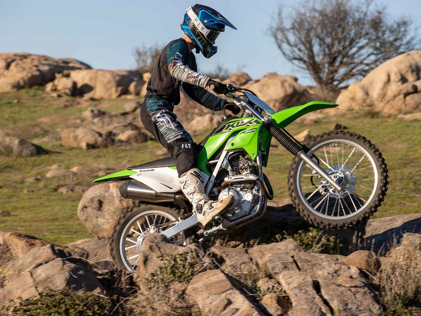 Kawasaki 230 dirt bike discount