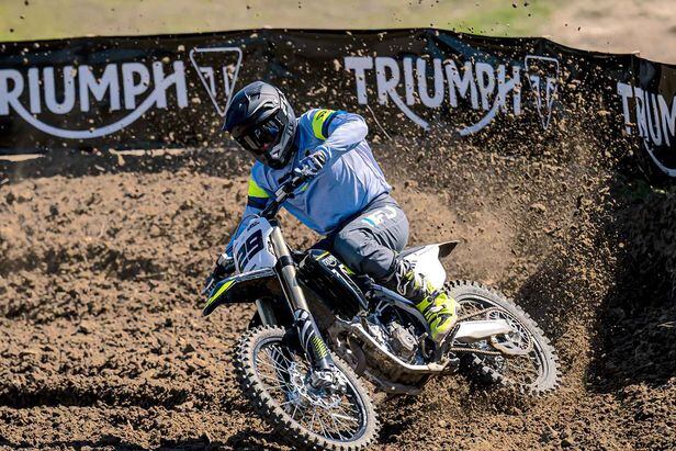 Professional shop dirt bike