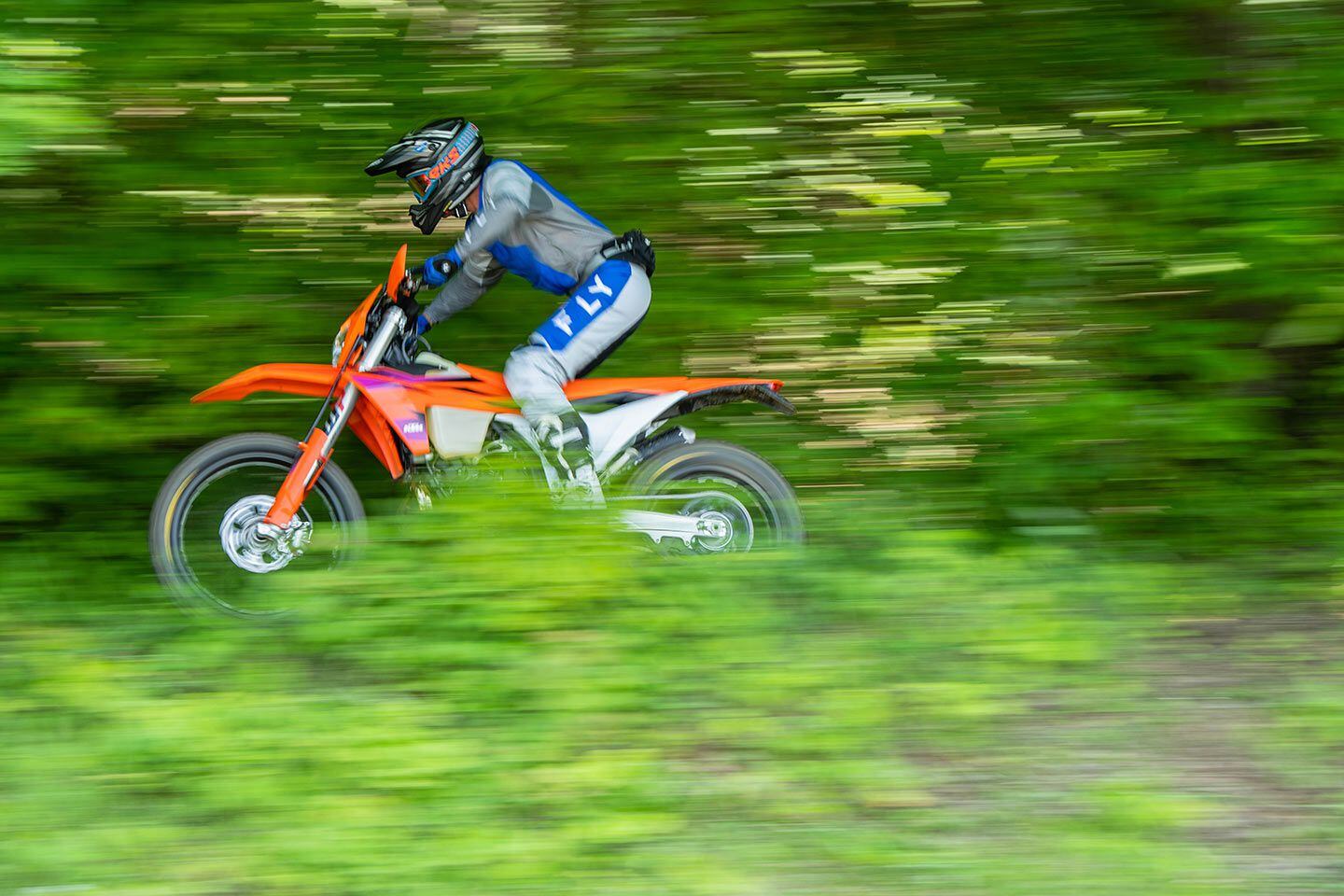 The 150 XC-W is comfortable in both low- and high-speed conditions.