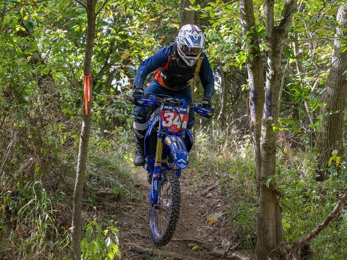 Dirt Bike Riding Tip—How To Ride a 450 in Tight SingleTrack Dirt Rider