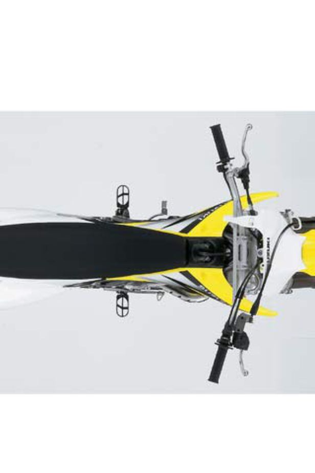 2004 Suzuki RM-Z250 - Feature Review - Dirt Rider Magazine | Dirt