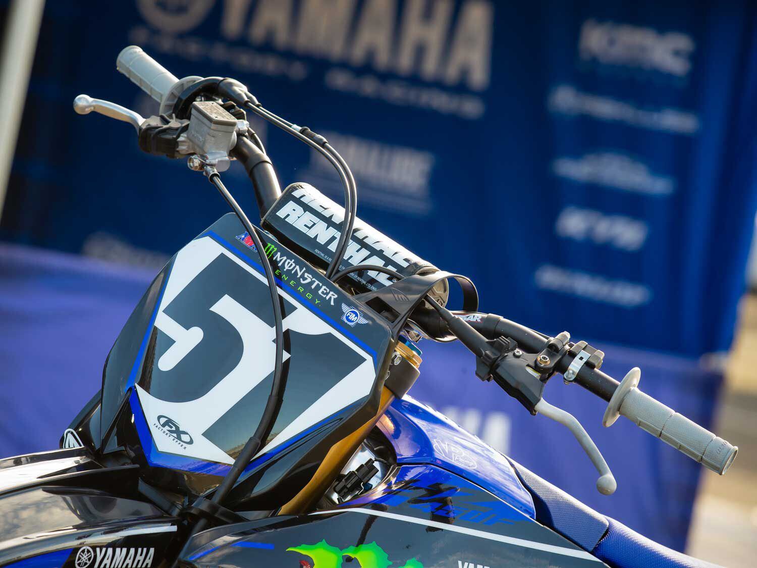 According to Bell, Barcia is not really picky about his handlebar or lever position.