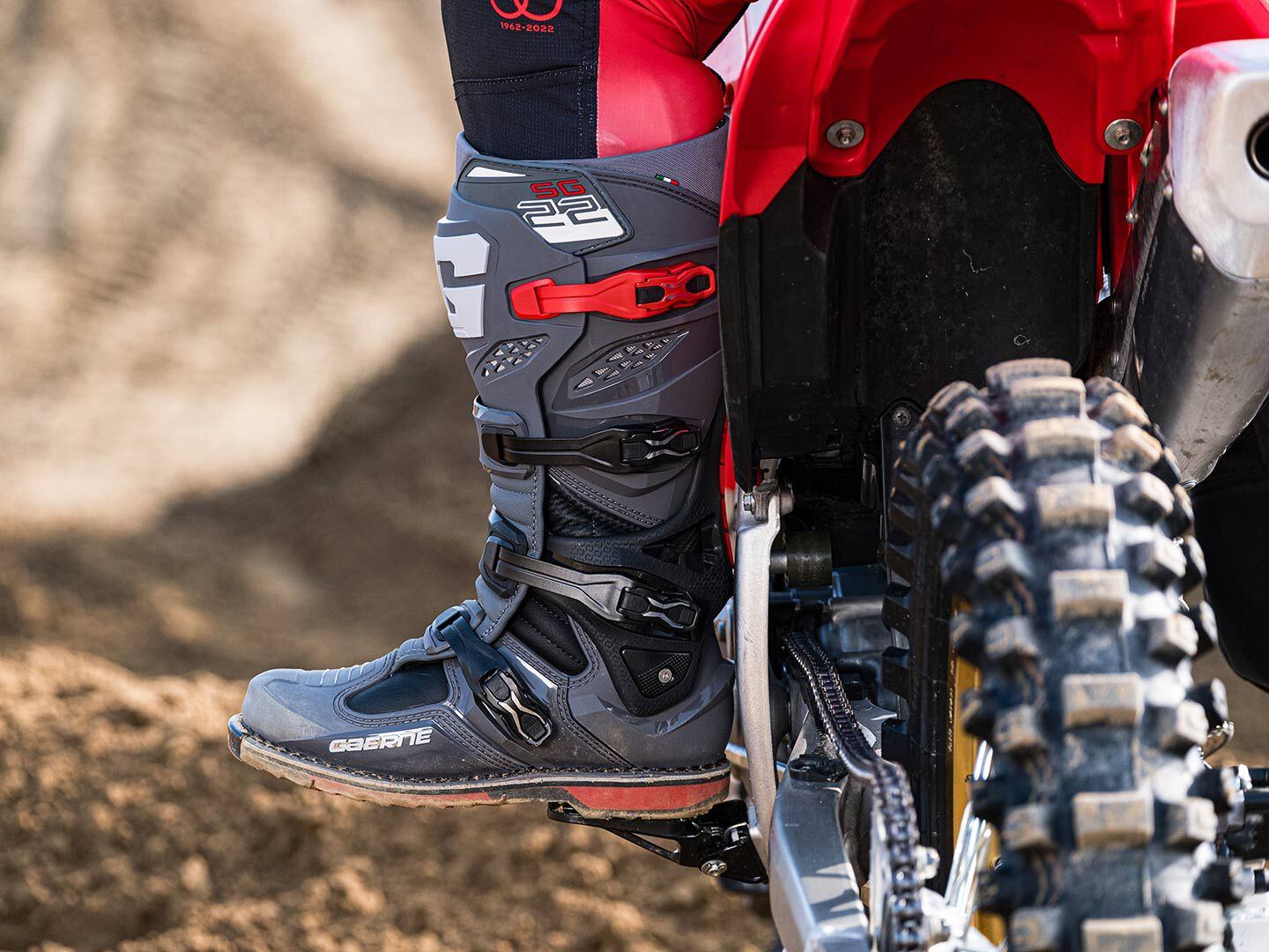 Gaerne SG22 Motocross Boots First Look The Dirt Bike Motocross Supercross Forum at