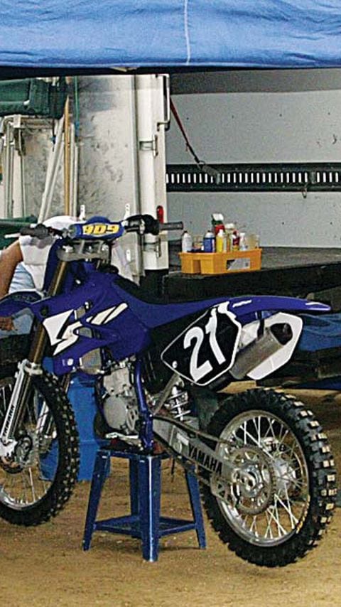 Test Ride: 2004 Yamaha YZ125 - MXracer Magazine | Dirt Rider
