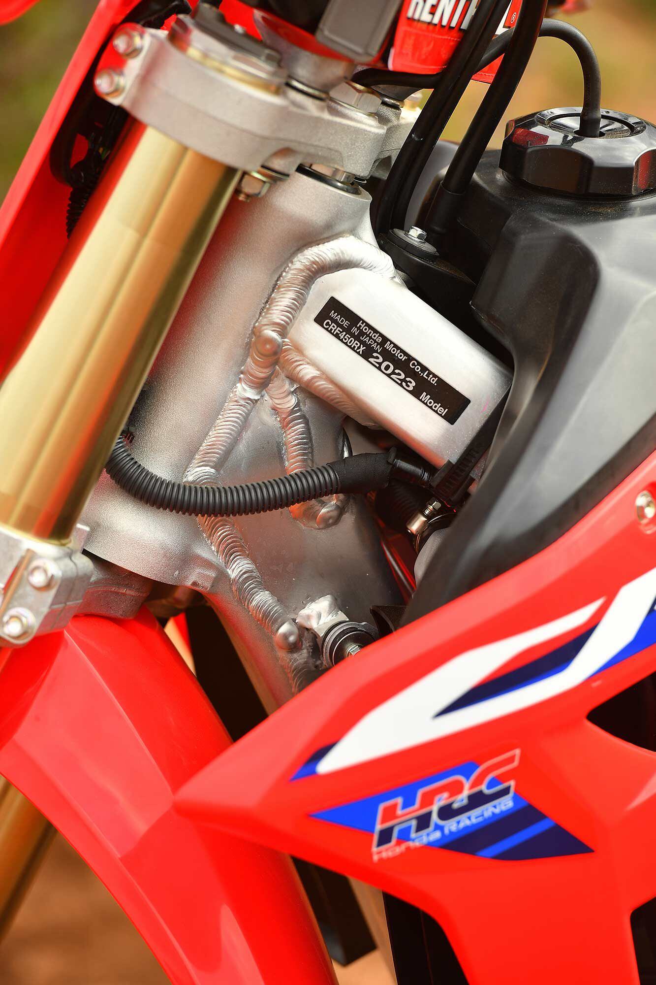 New year, new model tag. For 2023, frame rigidity has been optimized by increasing the thickness of the aluminum material in key places, from 4mm to 6mm. Both the upper shock mount and material at the joint where the twin horizontal braces meet the downtube have been beefed up.