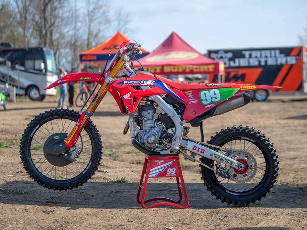 Factory Off-Road Racebikes—Cody Barnes' 2022 Honda CRF250R | Dirt