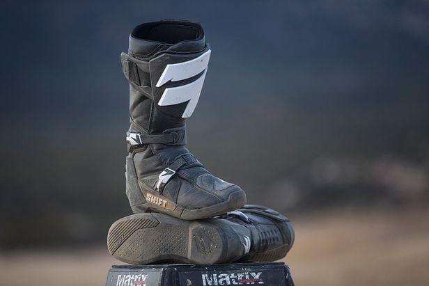 Shift mx boots new arrivals