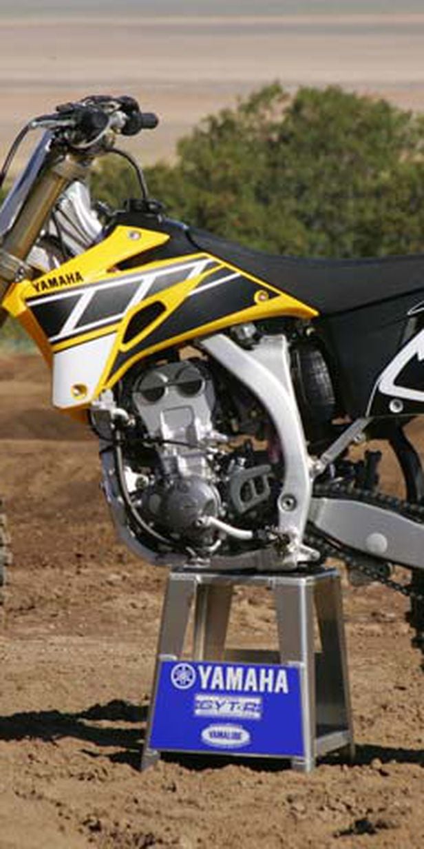 2006 Yamaha YZ250F - First Look & Review - Dirt Rider | Dirt Rider