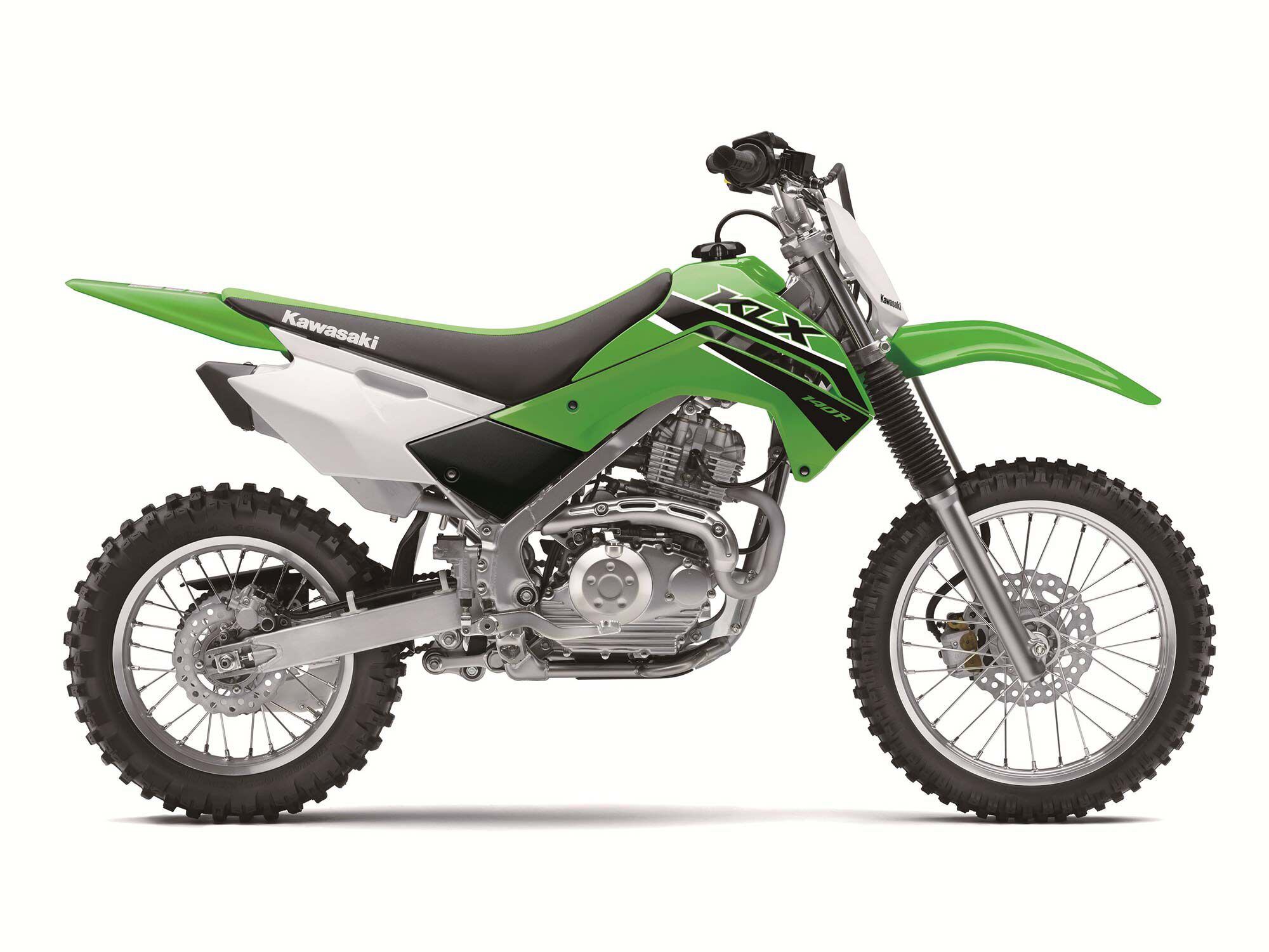 Looking to provide a ride for every youngster, the KLX140R arrives in three sizes including the standard KLX140R, KLX140R L, and KLX140R F.