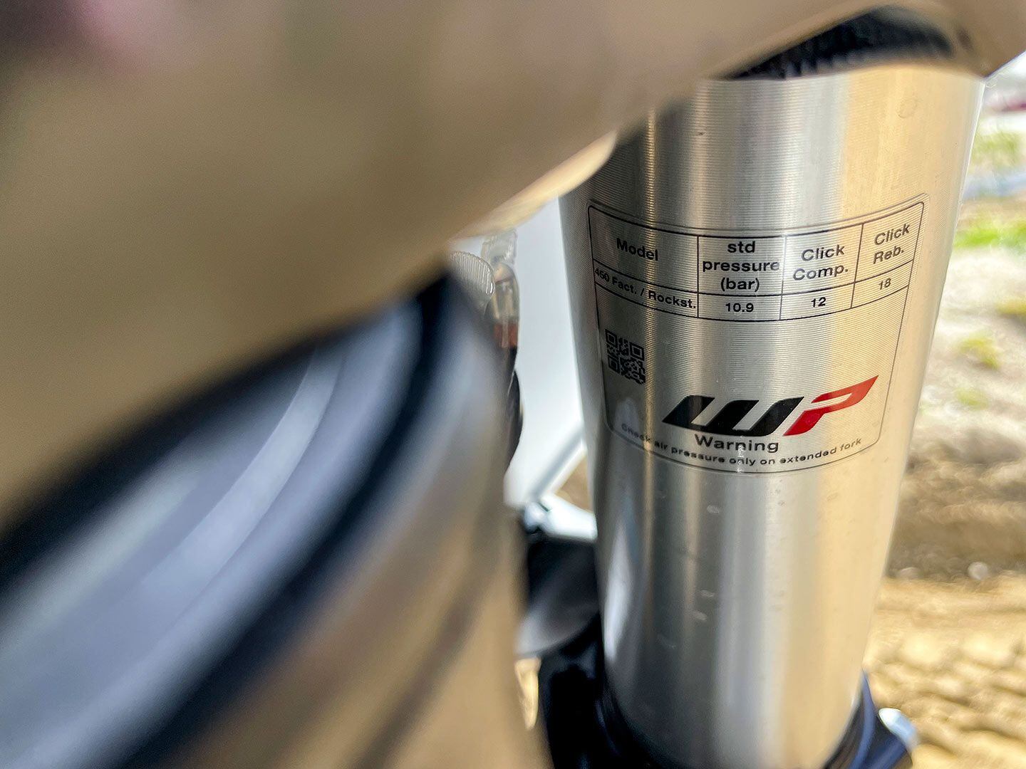 No need to refer to the owner’s manual for front suspension base settings as they’re listed on the right-side fork leg.