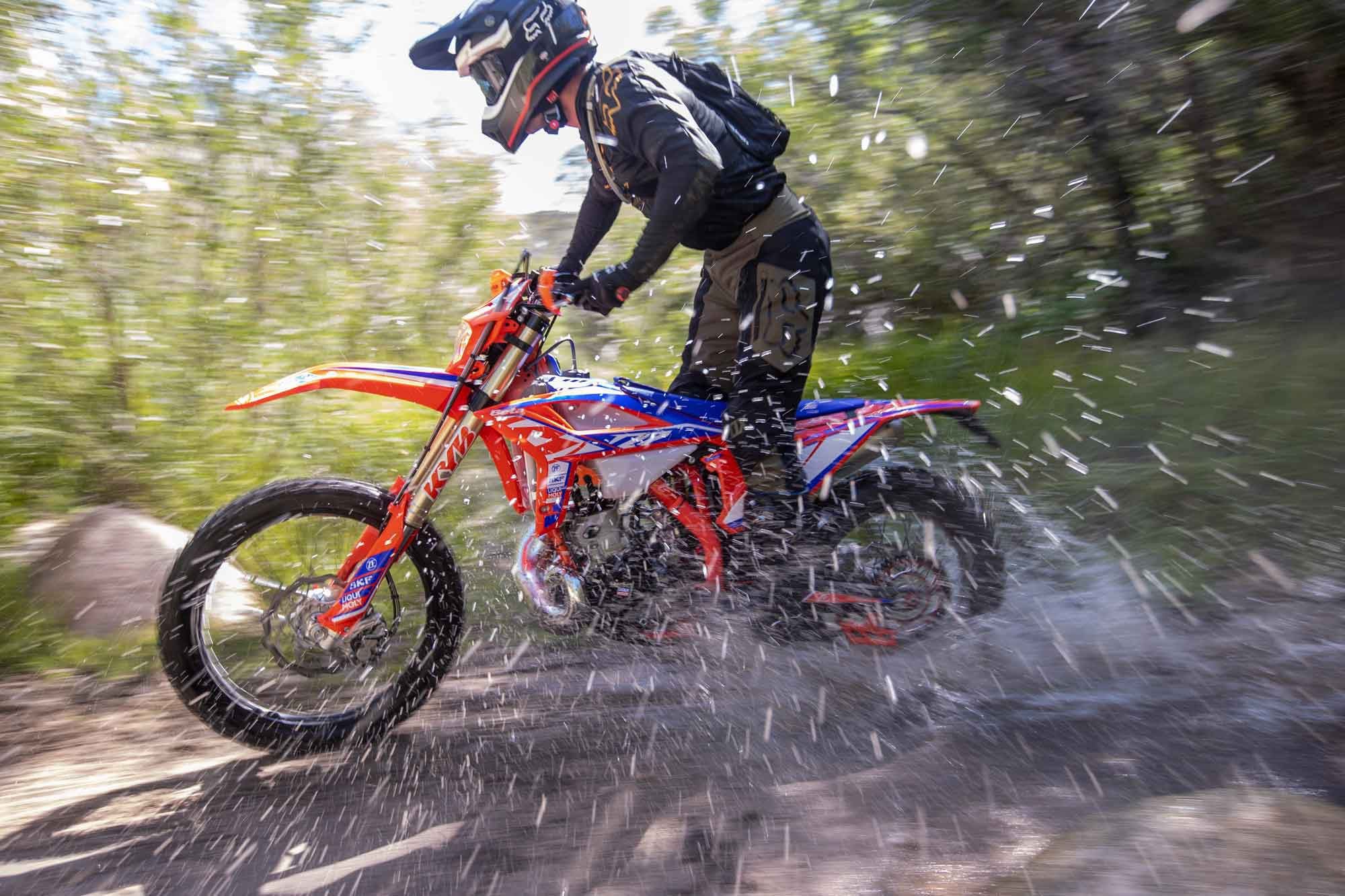 2022 Beta 200 RR Race Edition Review | The Dirt Bike | Motocross ...