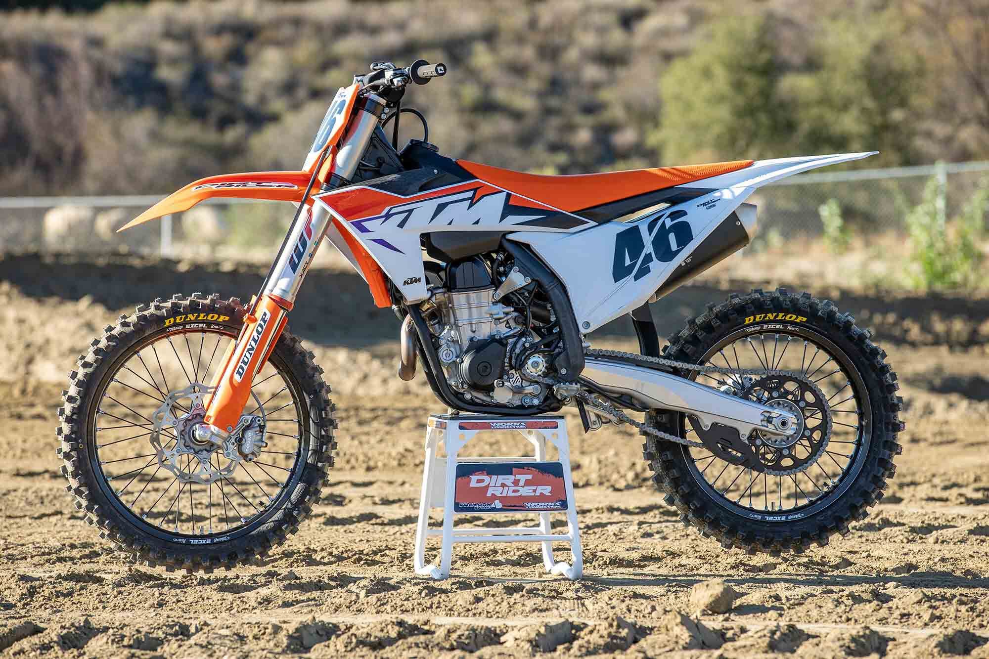 Weighing in at 239 pounds wet on our automotive scales, the KTM remains second-lightest in the class.