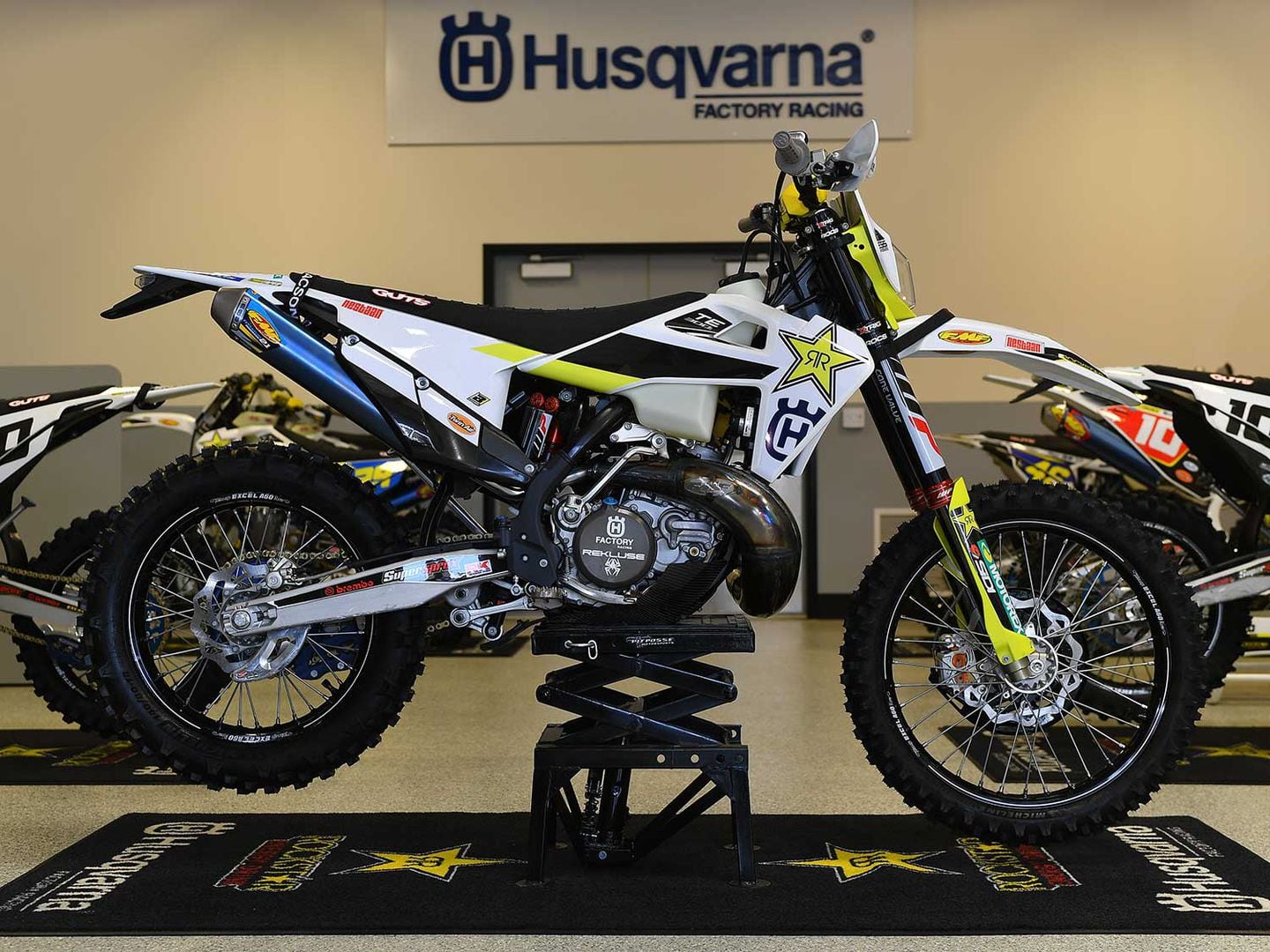 Factory Off-Road Bikes—Alfredo Gomez's Husqvarna TE 300i | Dirt Rider