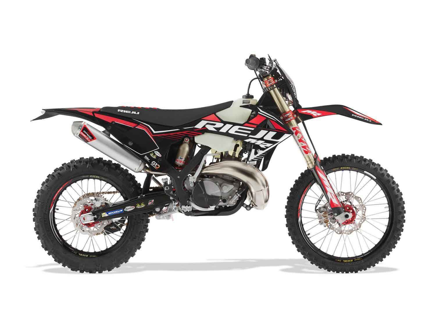 Instead of the Tecnigas exhaust that’s seen on Rieju’s MR Racing models, the MR Pros have an FMF PowerCore 2.1 silencer, as shown here on the MR Pro 250.
