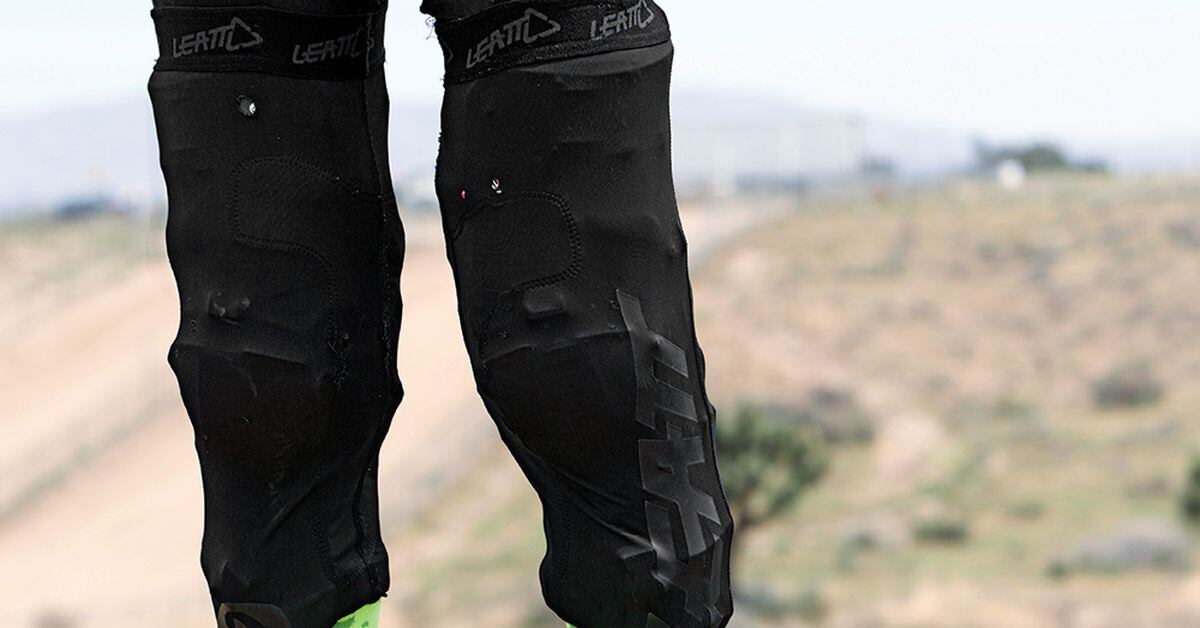 Mx Knee Braces >> Leatt Knee Brace Pant Review | Dirt Rider Mx Knee Braces >> Leatt Knee Brace Pant Review | Dirt Rider