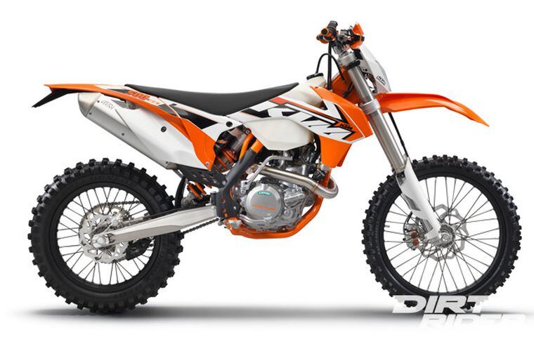 Two Stroke Tuesday We Build A 2008 Ktm Electric Start 300xc Motocross Action Magazine