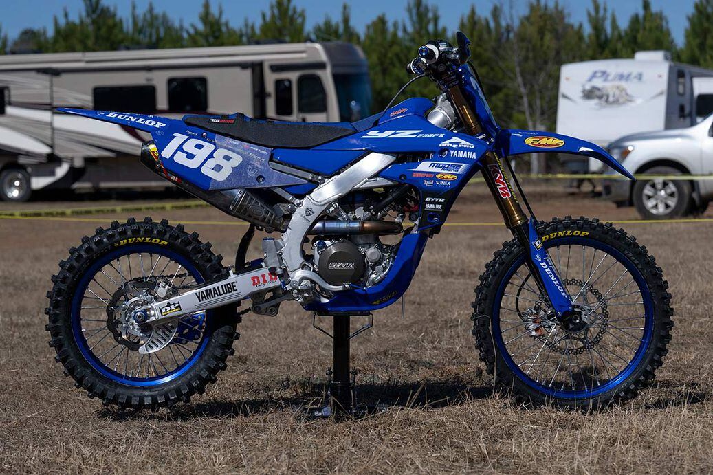 2012？　YZ250F レーサー Yamaha Announces the 2012 YZ250F and 2012 YZ450F - Racer X