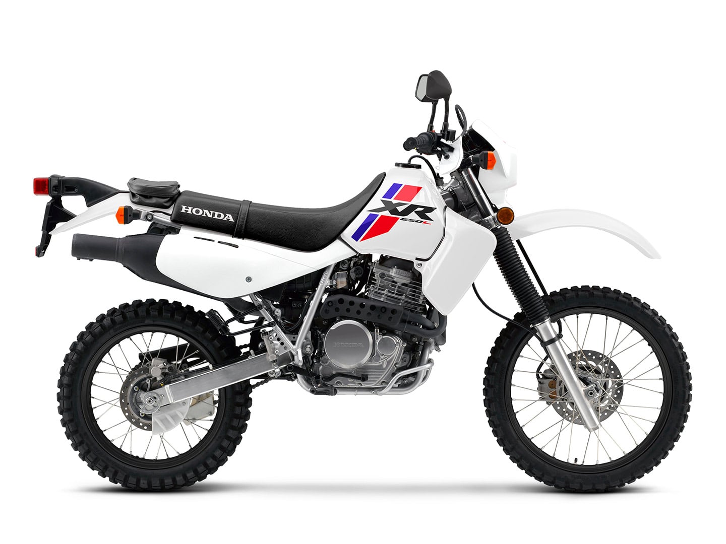 What is a Dual Sport Motorcycle: Ultimate Guide for Adventure Riders