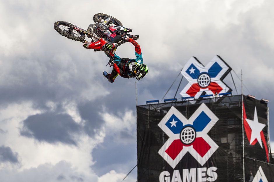 Watch Live cast for Inaugural FMX High Rollers Contest Dirt Rider